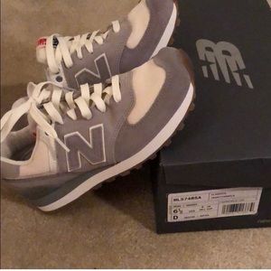 New balance men’s 6.5 women’s size 8